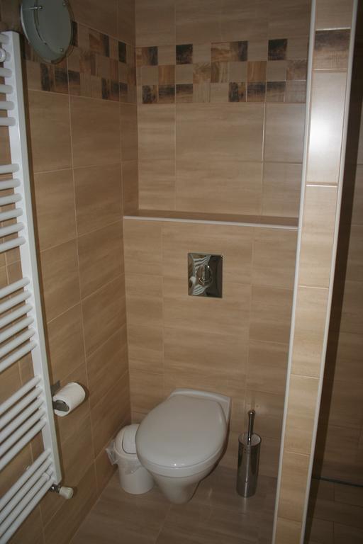 Malomko Apartman Zsira ภายนอก รูปภาพ