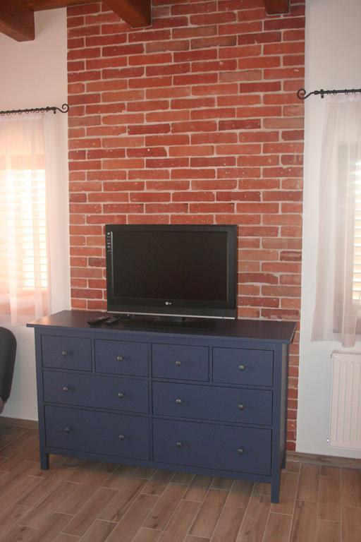 Malomko Apartman Zsira ภายนอก รูปภาพ